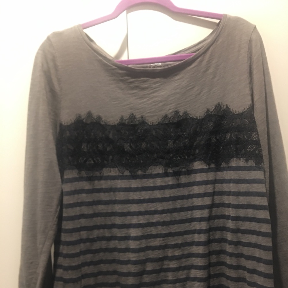 LOFT gray/navy tshirt
